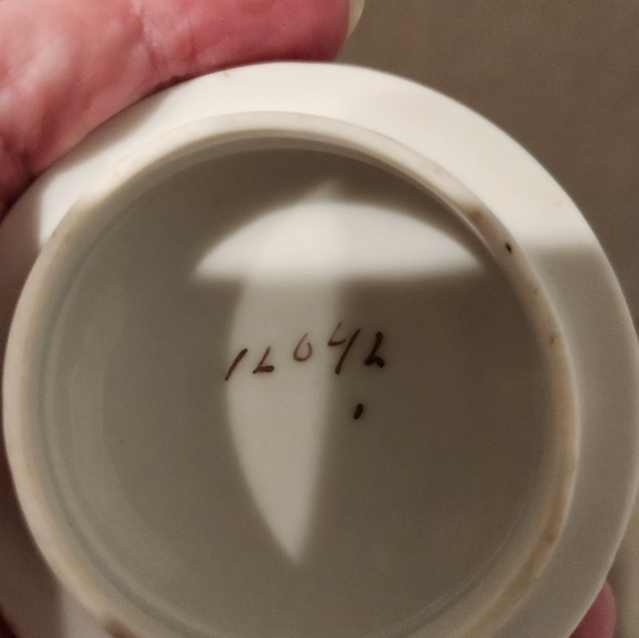 Vintage Bassett sugar and creamer porcelain set. - Picture 7 of 7